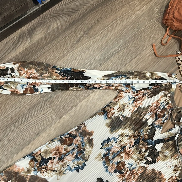 Floral long sleeve dress - Picture 8 of 10